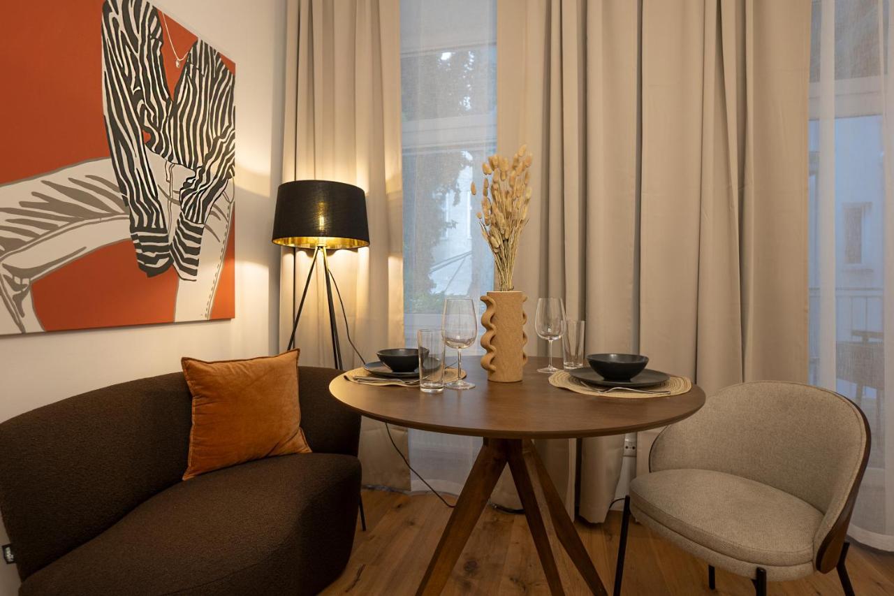 Stylish Central 1-Bedroom Apartment With A Terrace Bécs Kültér fotó